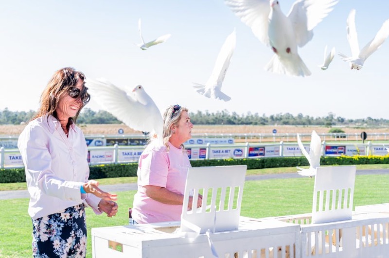 Lorette-Louw-and-Tara-Laing-release-the-Thread-Of-Life-white-doves-at-Fairview-on-Friday-Pic-Pauline-Herman-947x630.jpg